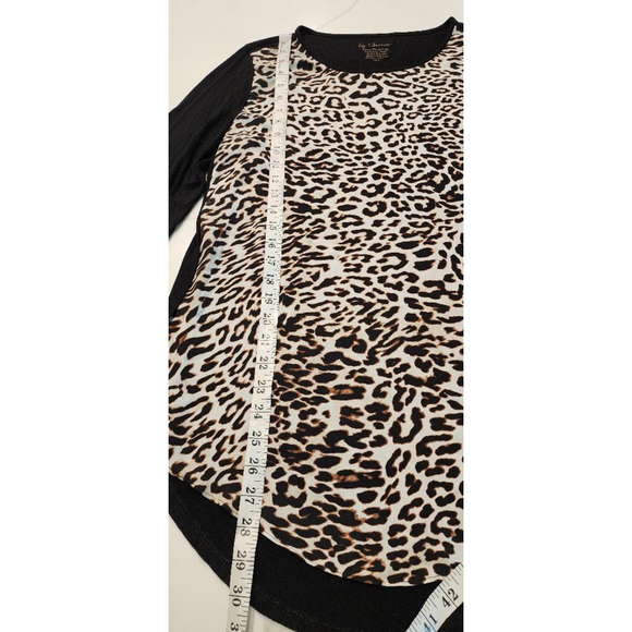 Chico's Leopard Print Tunic Top Size 2 (US 12/L) Black Contrast Sleeves High-Low - Picture 8 of 11